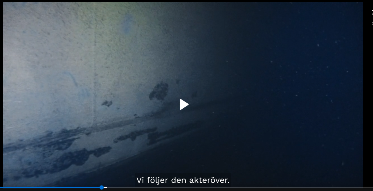 Scratches on MS Estonia's starboard side